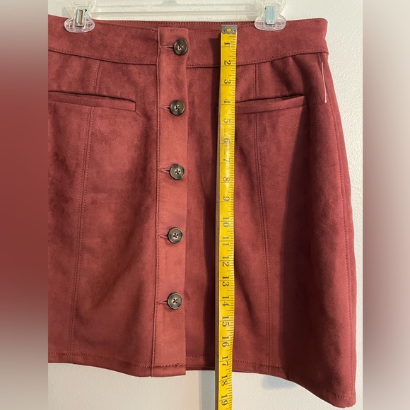 Maurice’s Suede High Waisted Skirt, Size 14 NWOT - Picture 5 of 7